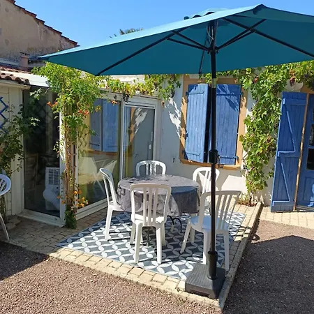 בית נופש Le Jardin Des Muses