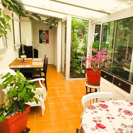 בית נופש Le Jardin Des Muses *